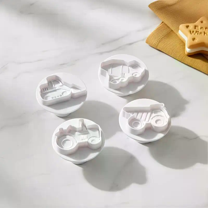 Set di 4 Tagliabiscotti 3D a F - Kitchen Kids Baking Set recensione e prezzo